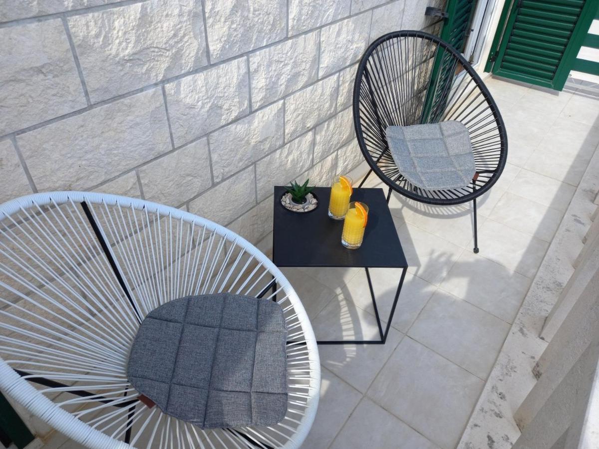 Apartments Jelavic Бол Экстерьер фото