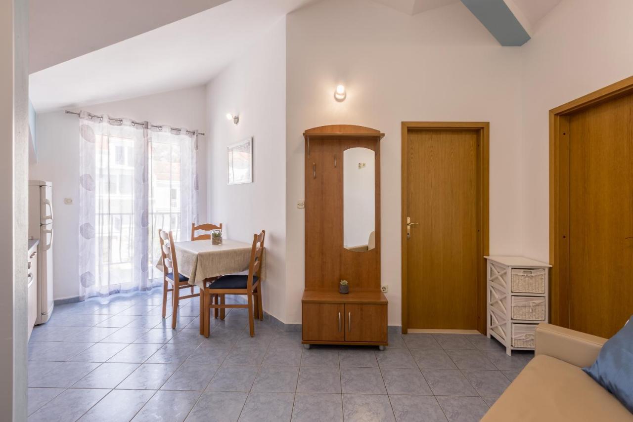 Apartments Jelavic Бол Экстерьер фото