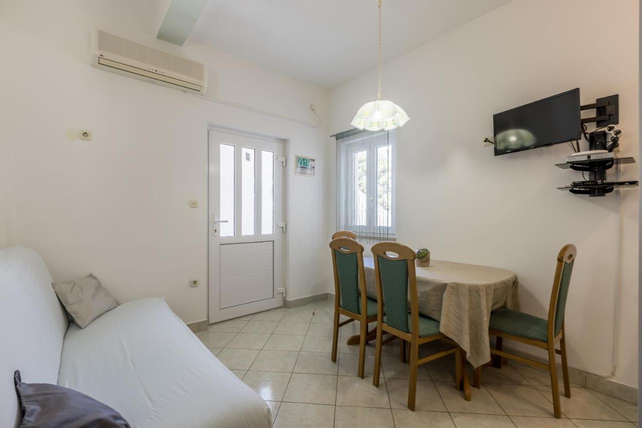 Apartments Jelavic Бол Экстерьер фото