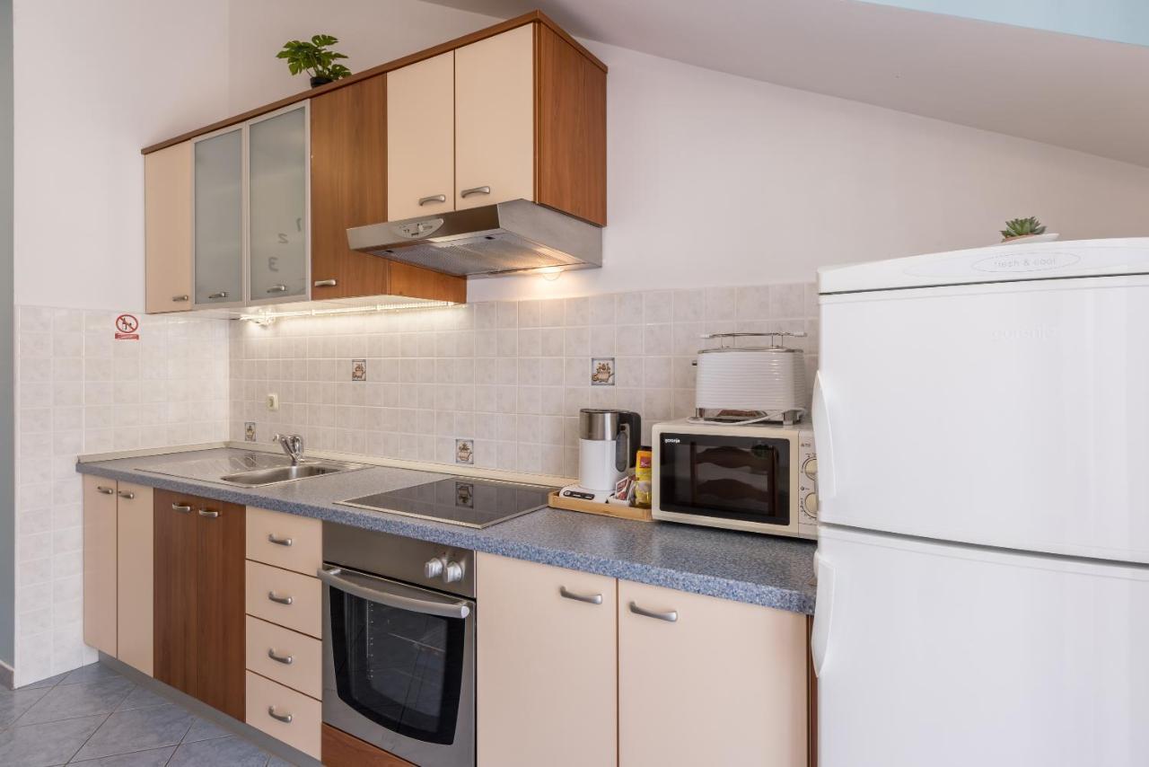 Apartments Jelavic Бол Экстерьер фото