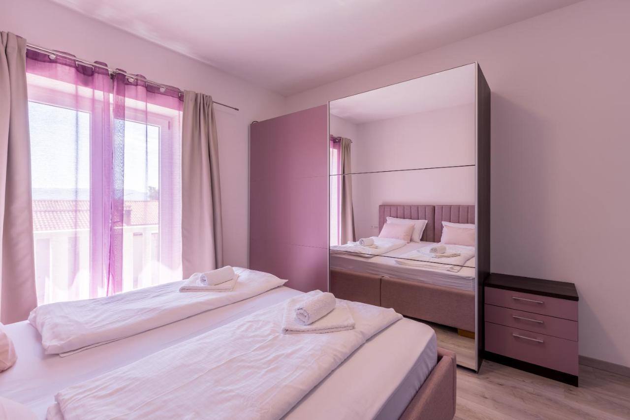 Apartments Jelavic Бол Экстерьер фото
