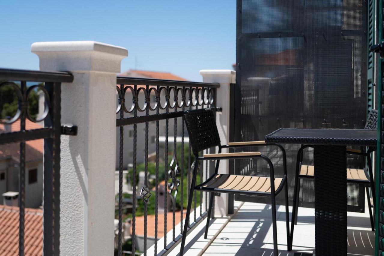 Apartments Jelavic Бол Экстерьер фото